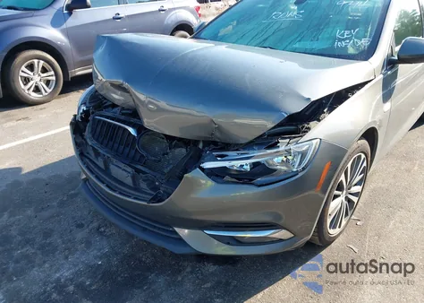 2018 Buick Regal Sportback Essence из США, поврежденный, VIN W04GP6SX2J1119794